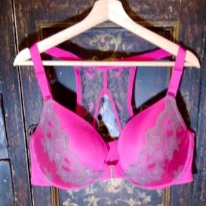 Cacique Boost Plunge Bra Fuchsia 44DD with front closure.